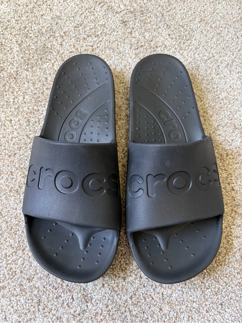 CROCS Black Slides Slip-On Comfort Sandals w/ Logo; Men’s: 8; Women’s: 10
